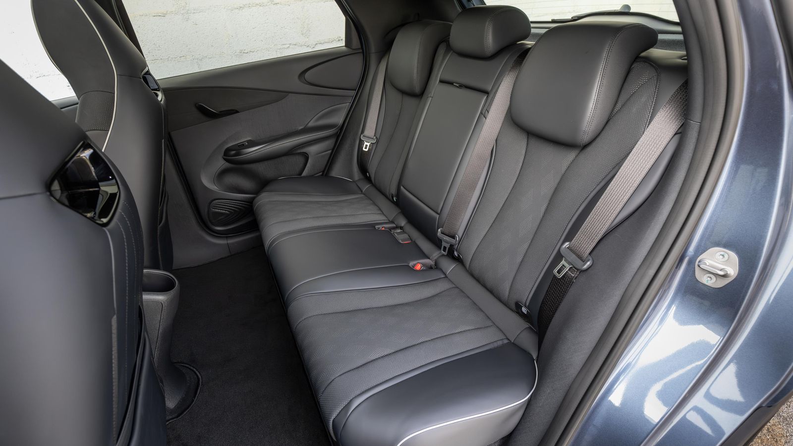 El espacio longitudinal es la mejor cualidad de habitabilidad de este compacto.