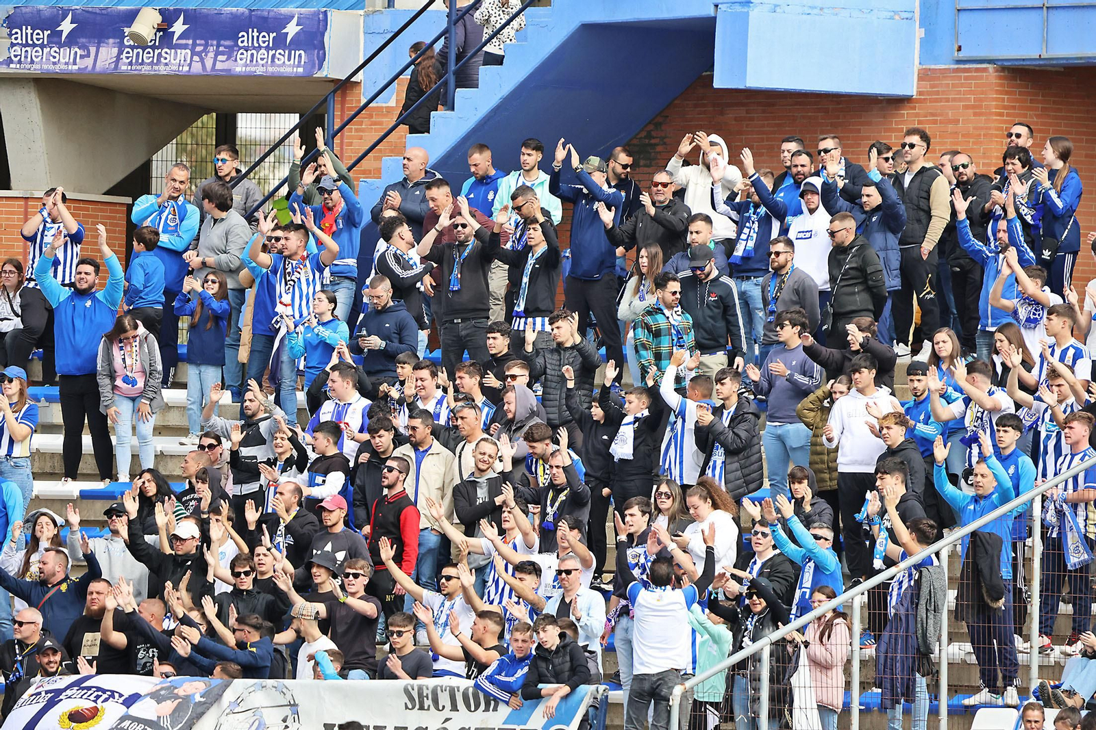 Ambiente en las gradas del Recreativo de Huelva vs AD Ceuta FC
