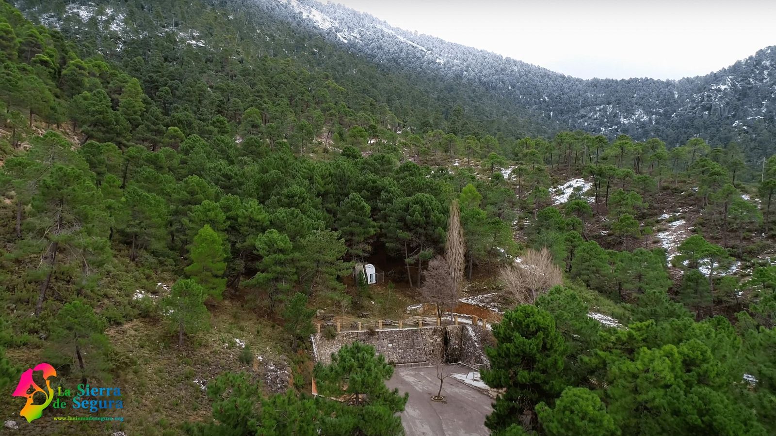 Área recreativa Fuente de San Miguel, en Benatae.
