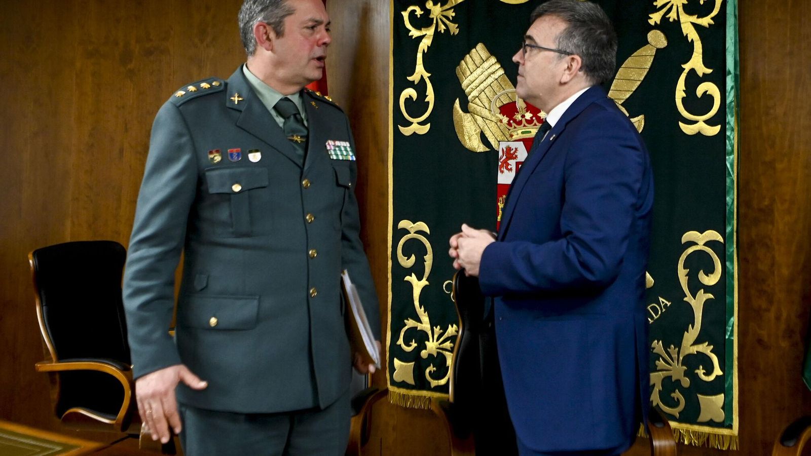 Rueda de prensa sobre la operación Almonta con el jefe de la comandancia de la Guardia Civil y el subdelegado del Gobierno