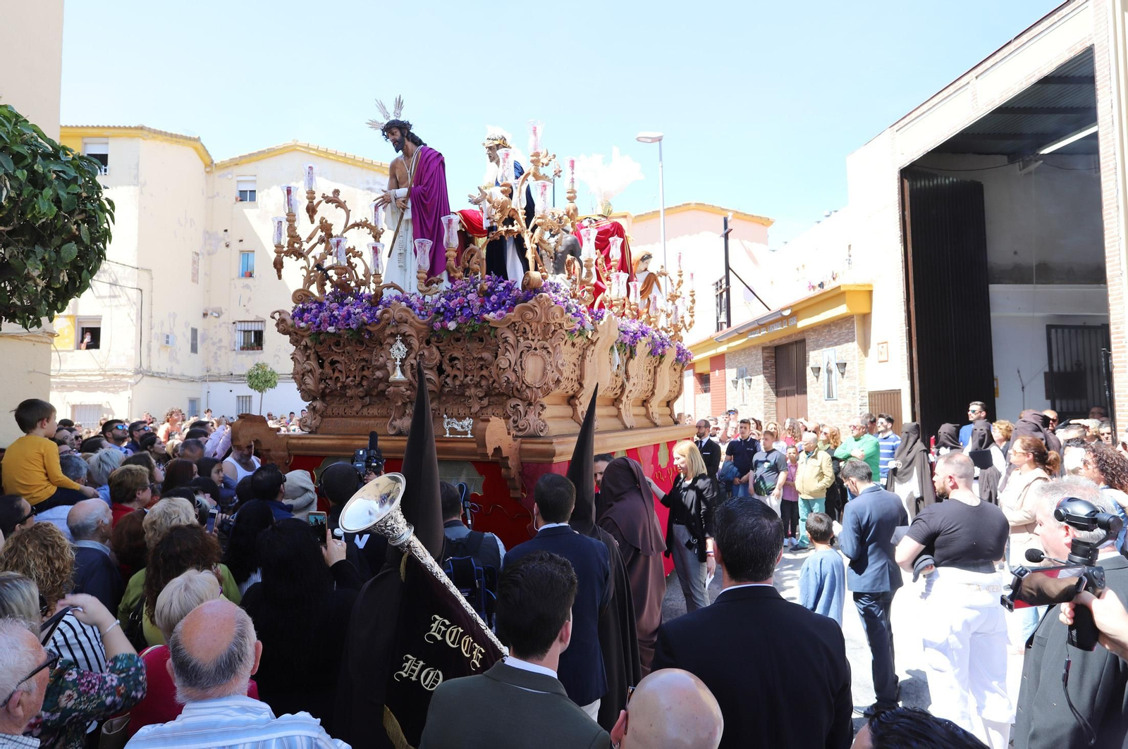 Imágenes de la procesión de La Salud en Huelva