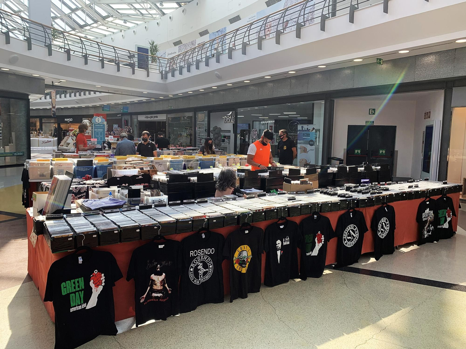 La Feria de Coleccionismo Discográfico y Cinematográfico en Airesur.