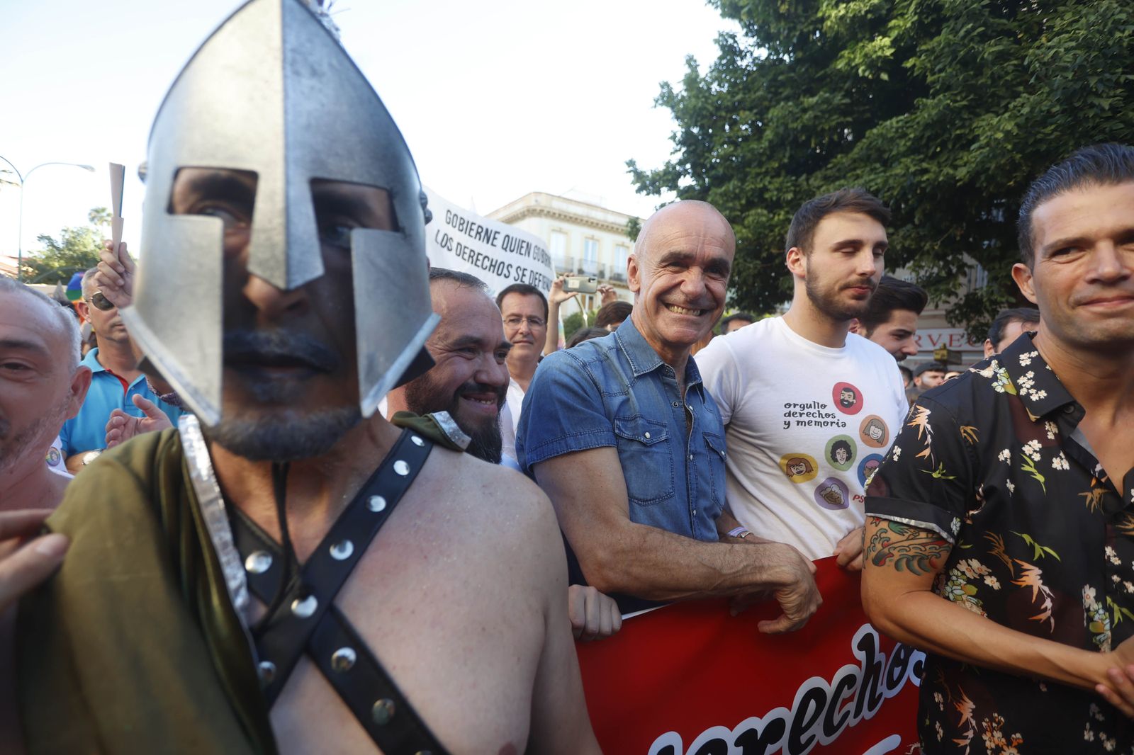 Las imágenes de la cabalgata del orgullo en Sevilla  2022