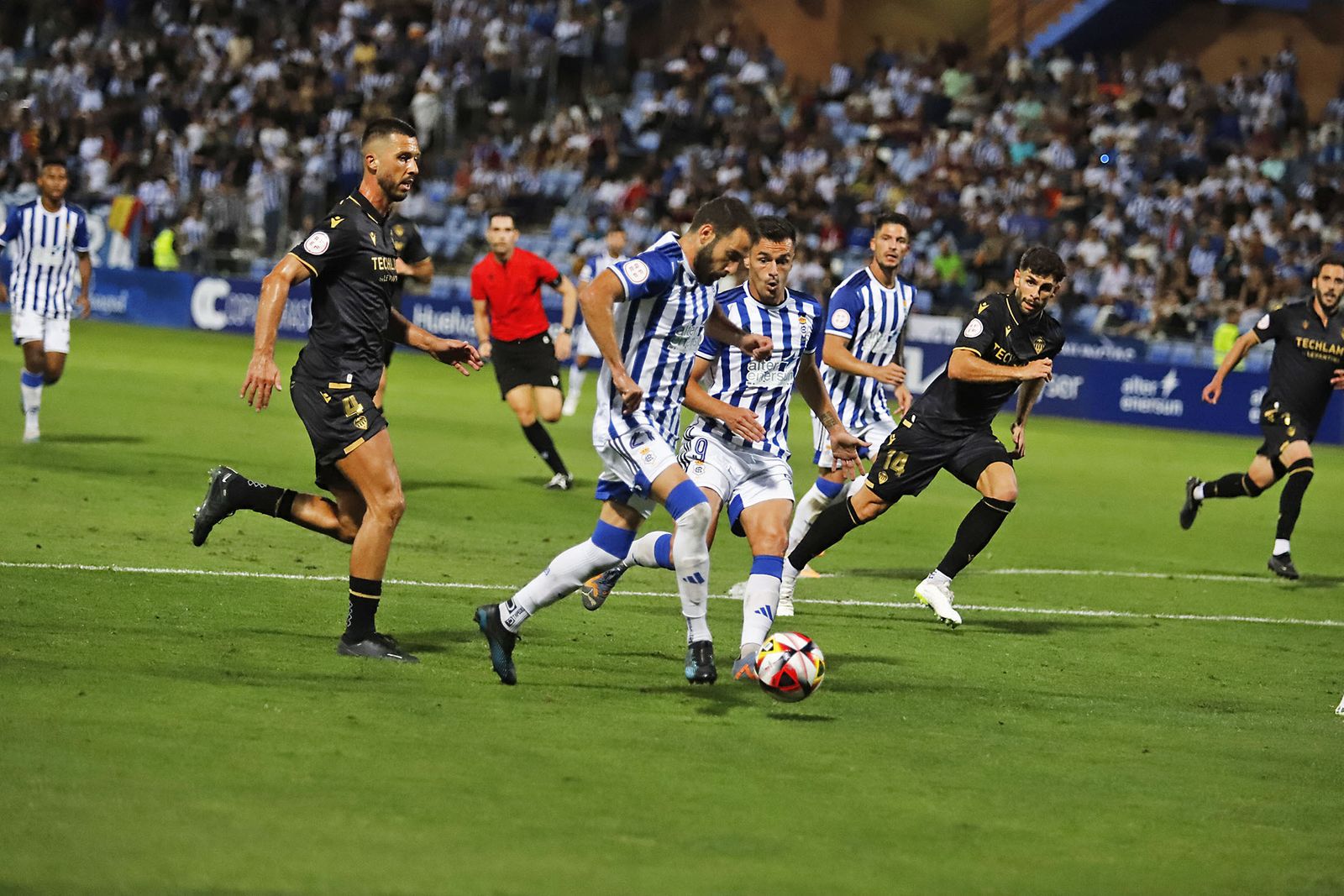 Imágenes del encuentro entre el Recreativo de Huelva y el CD Castellón