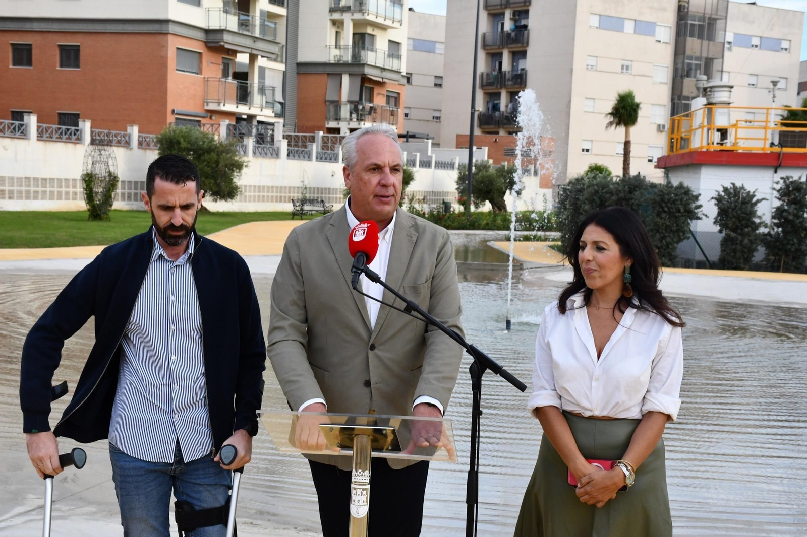 Multitudinaria inauguración del nuevo parque temático entre Campamento y Puente Mayorga