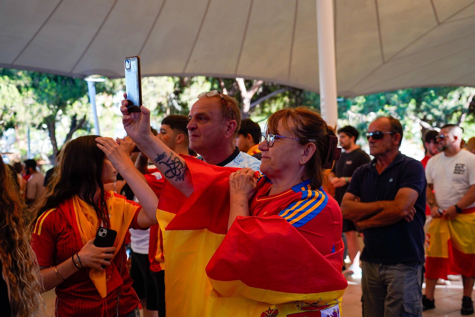 Imágenes del ambiente durante la final de la Eurocopa entre España e Inglaterra Imágenes del ambiente durante la final de la Eurocopa entre España e Inglaterra