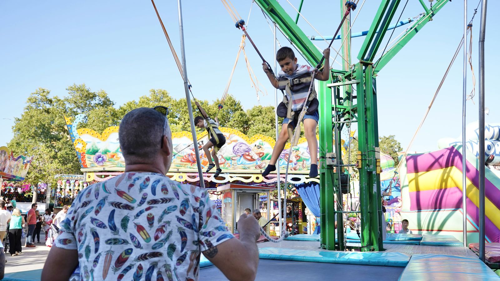 Fotos del día con descuento en las atracciones de la Feria de Algeciras