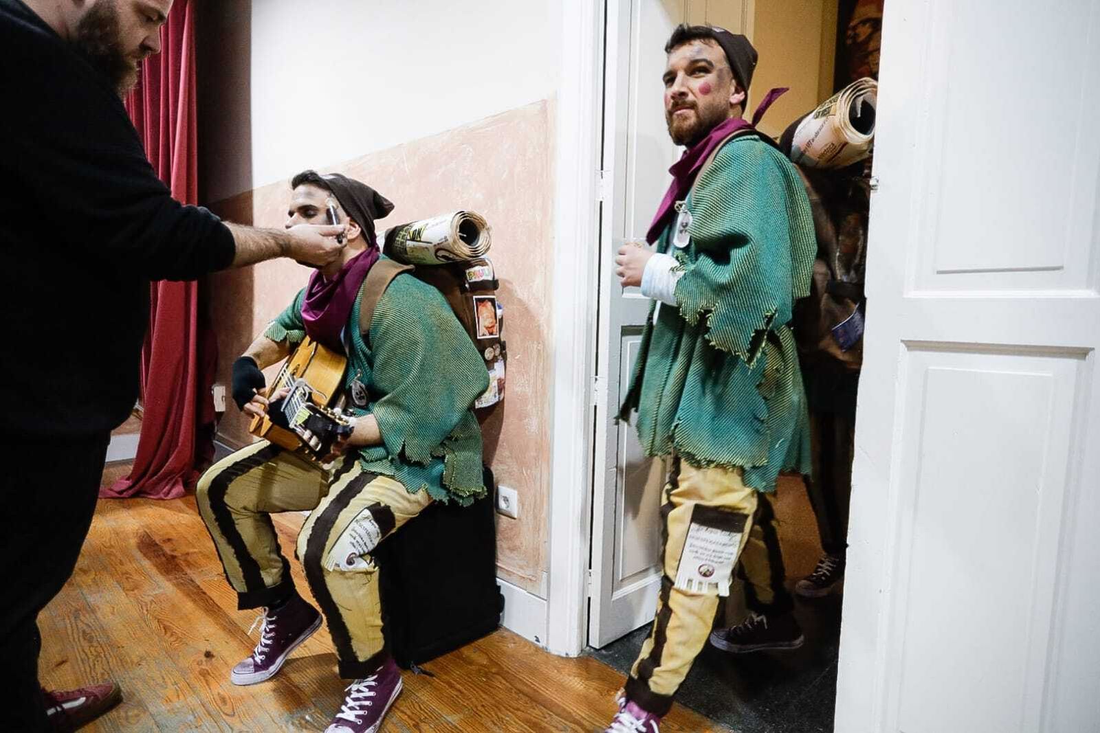 Comparsa 'Los revoleaos'