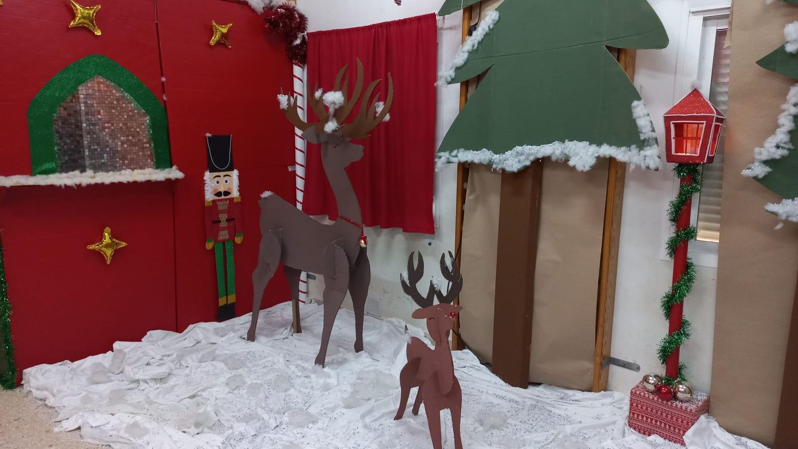 Los renos, junto a la casa de Papá Noel.