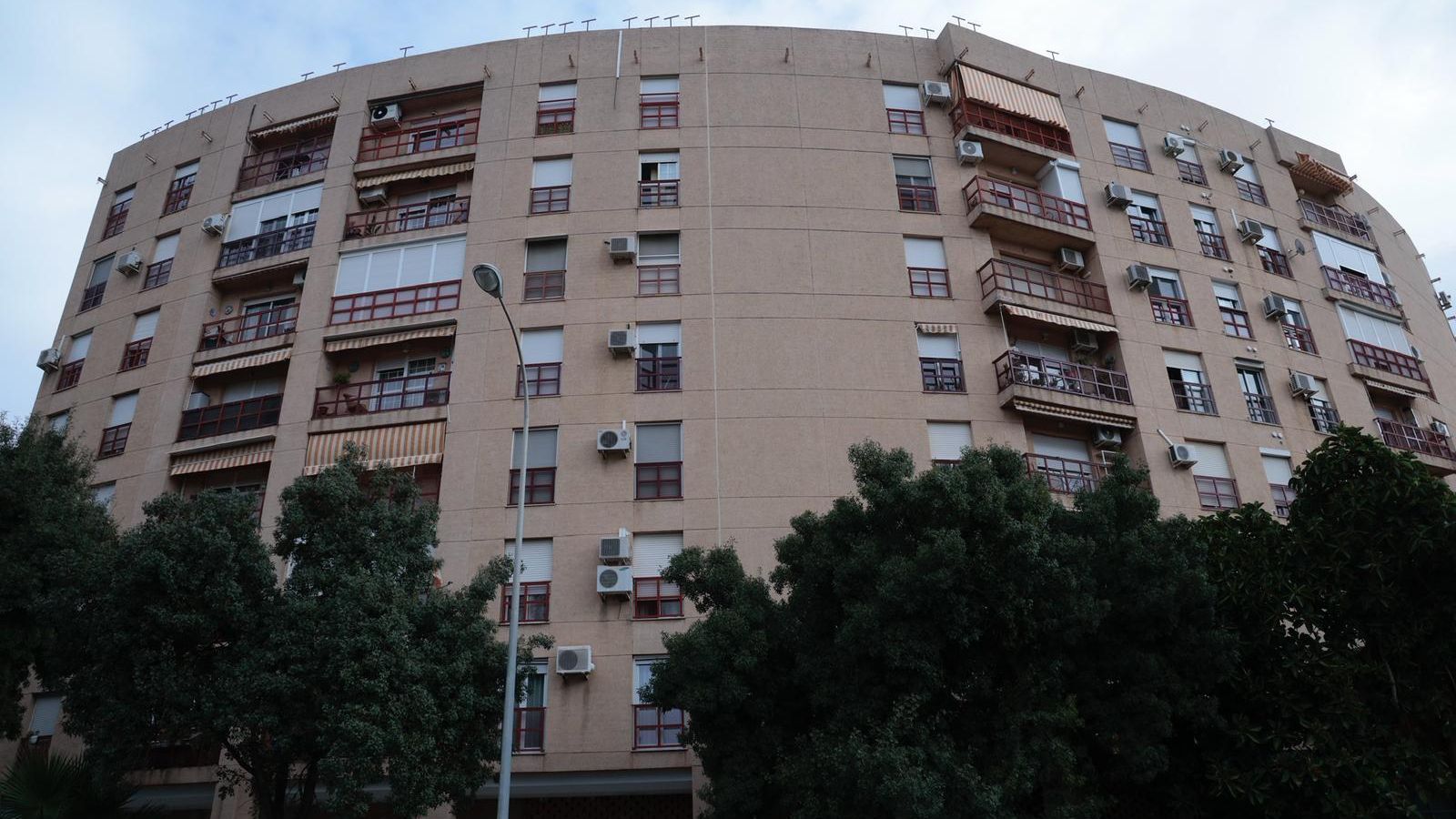 El bloque de la calle Tigris en el que residía la pareja.