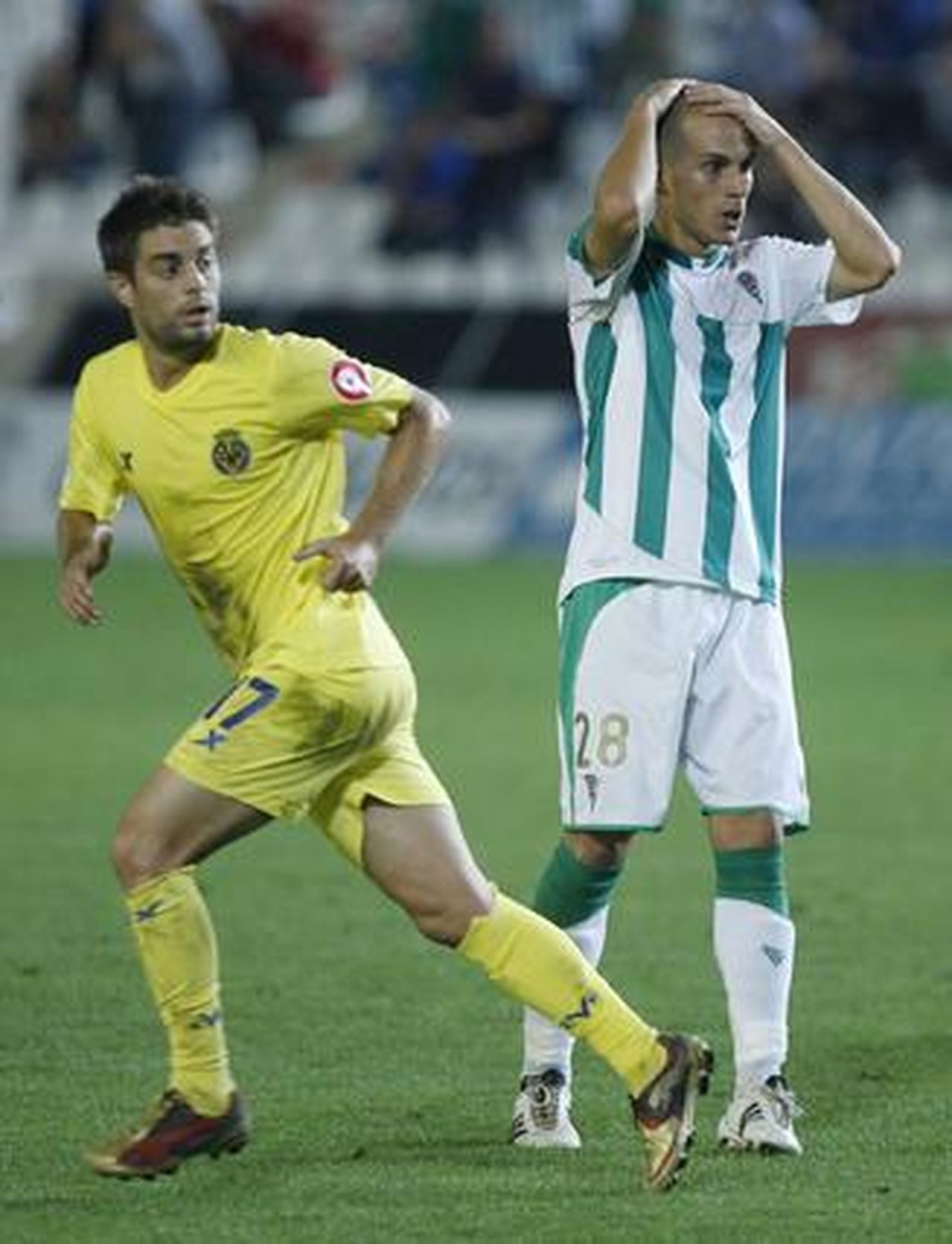 El Córdoba y el Villarreal B empatan en su partido en el Arcángel.

Foto: Álvaro Carmona