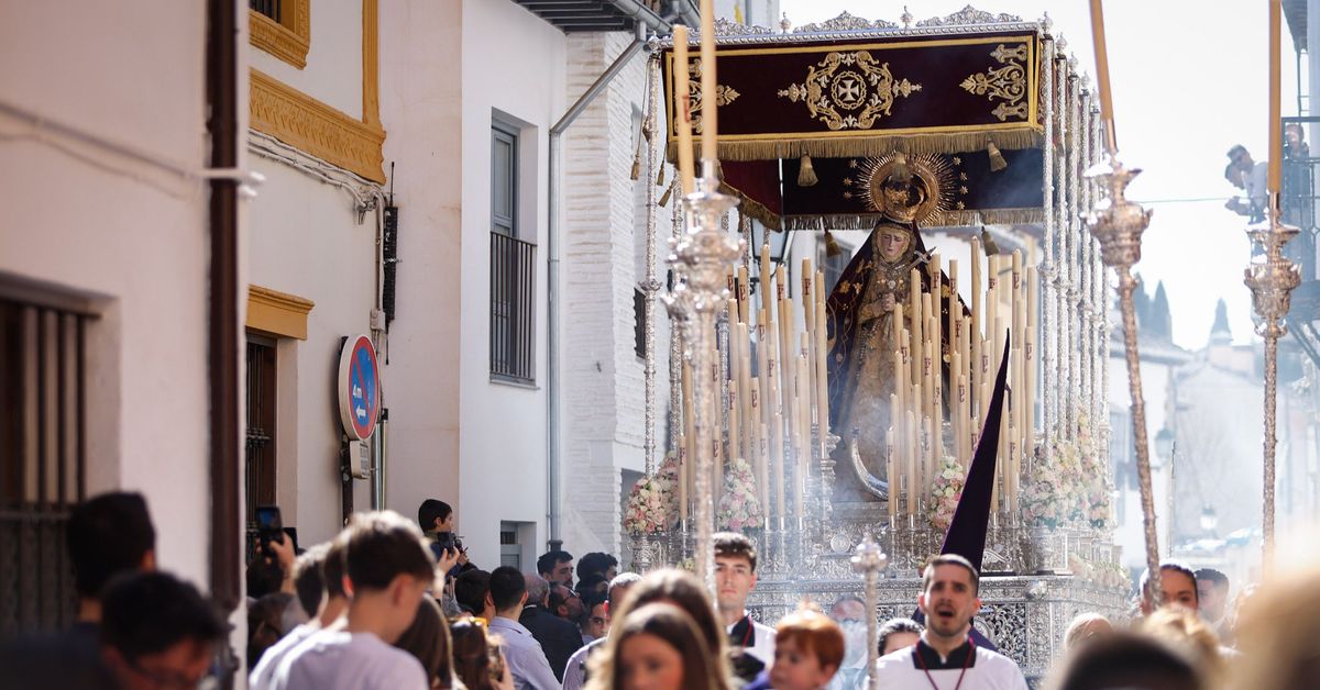 La Tribuna de la Semana Santa de Granada 2026: Una semana grande digna ...