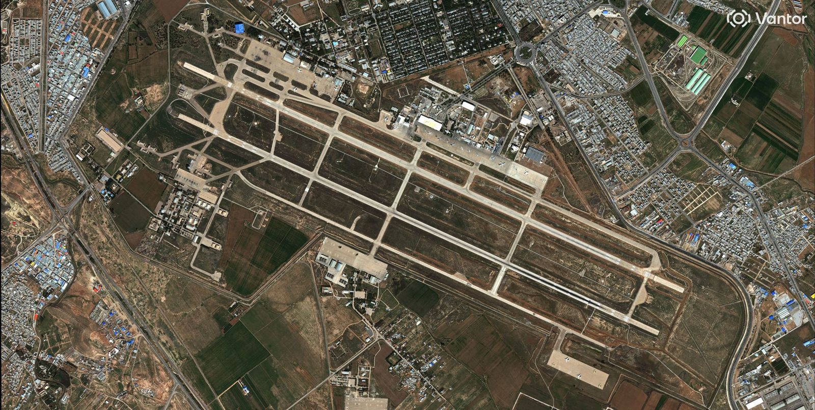 Galería Gráfica: Otra jornada de misiles, fuego, humo y militarización en Oriente Medio