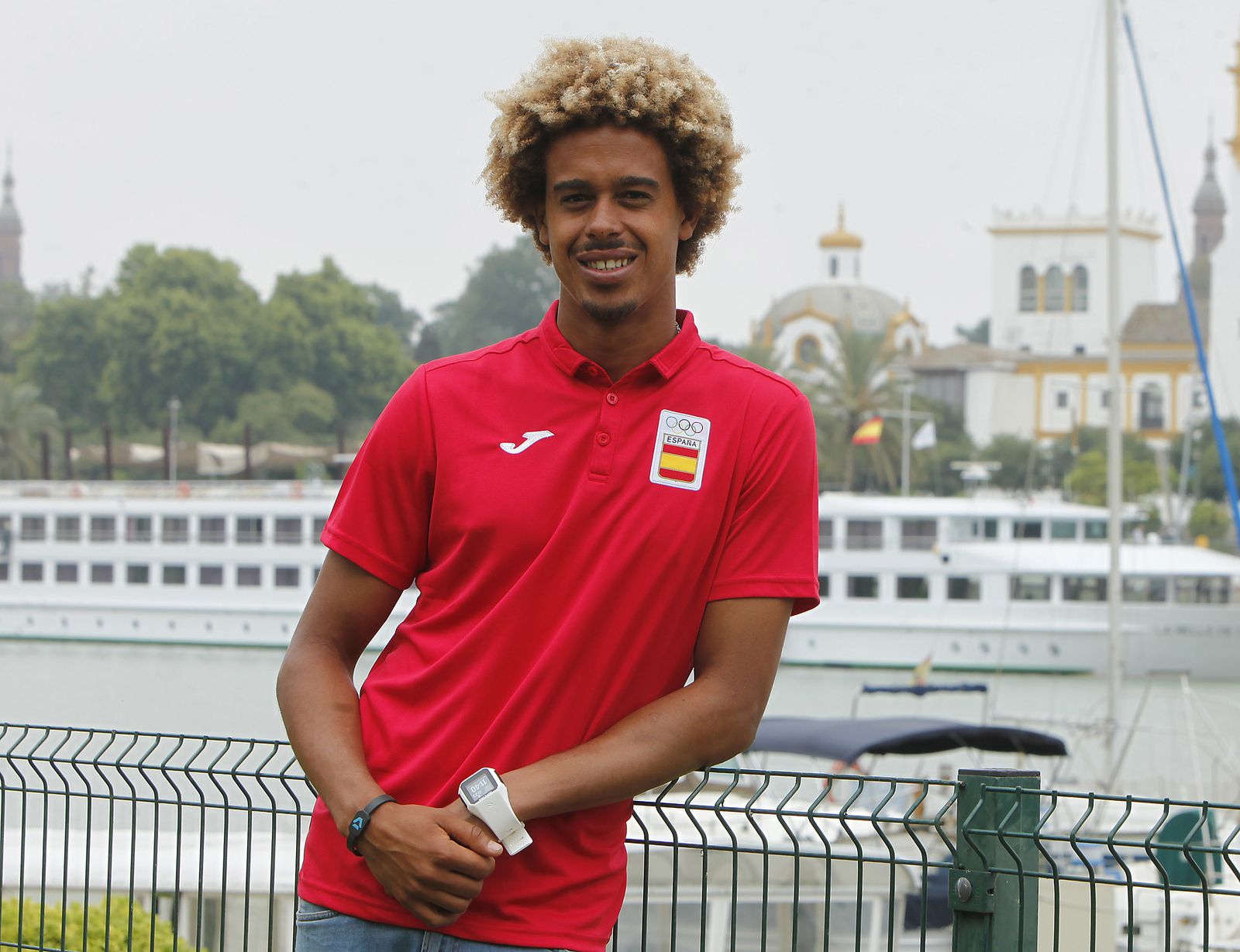 Matchu Lopes, posa en las instalaciones del Club Náutico.