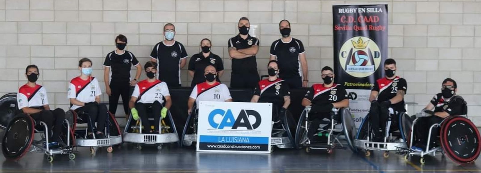 La plantilla del CAAD Sevilla Quad Rugby posa antes de este primer torneo.