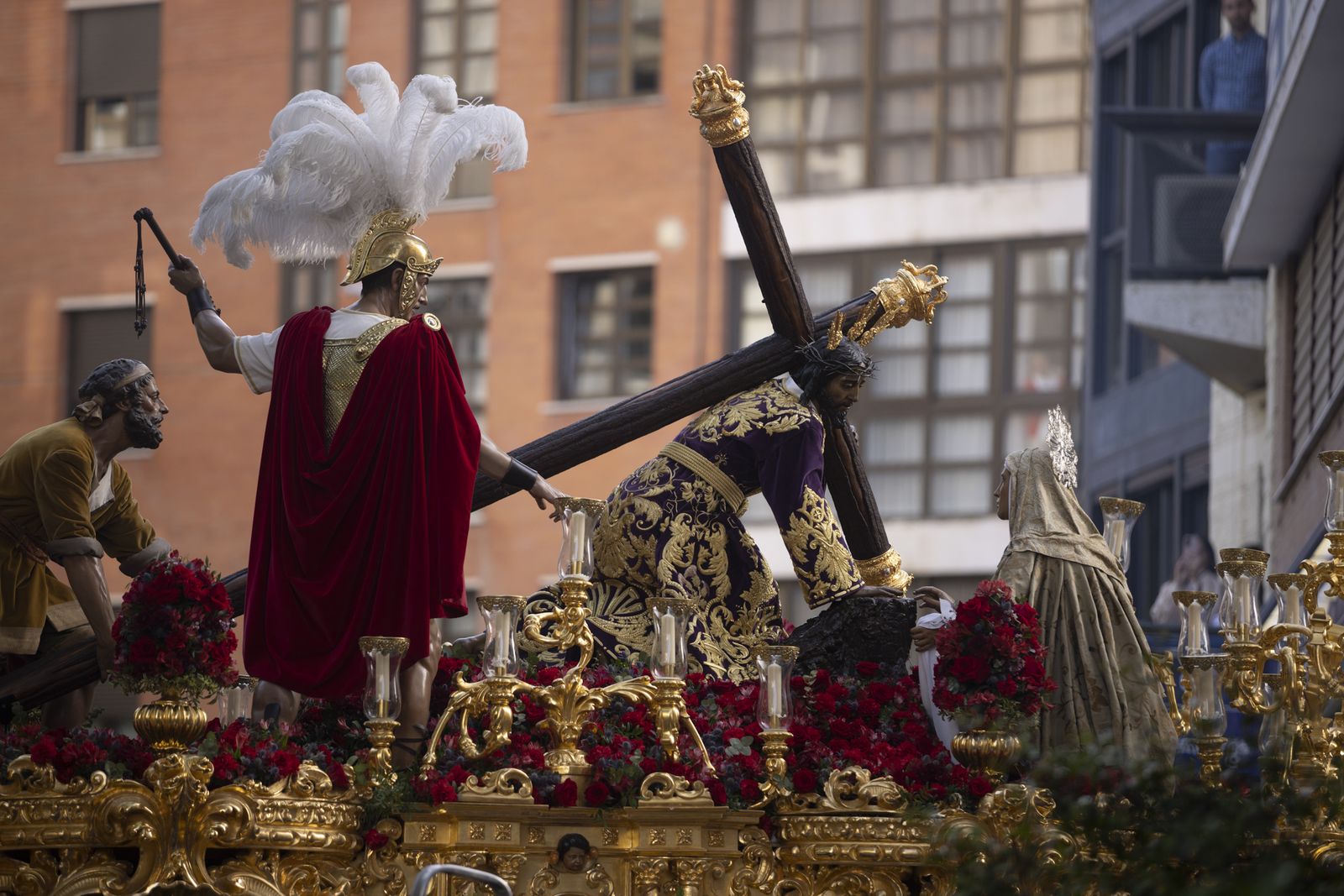Lunes Santo: Tres Caídas en Huelva, en imágenes