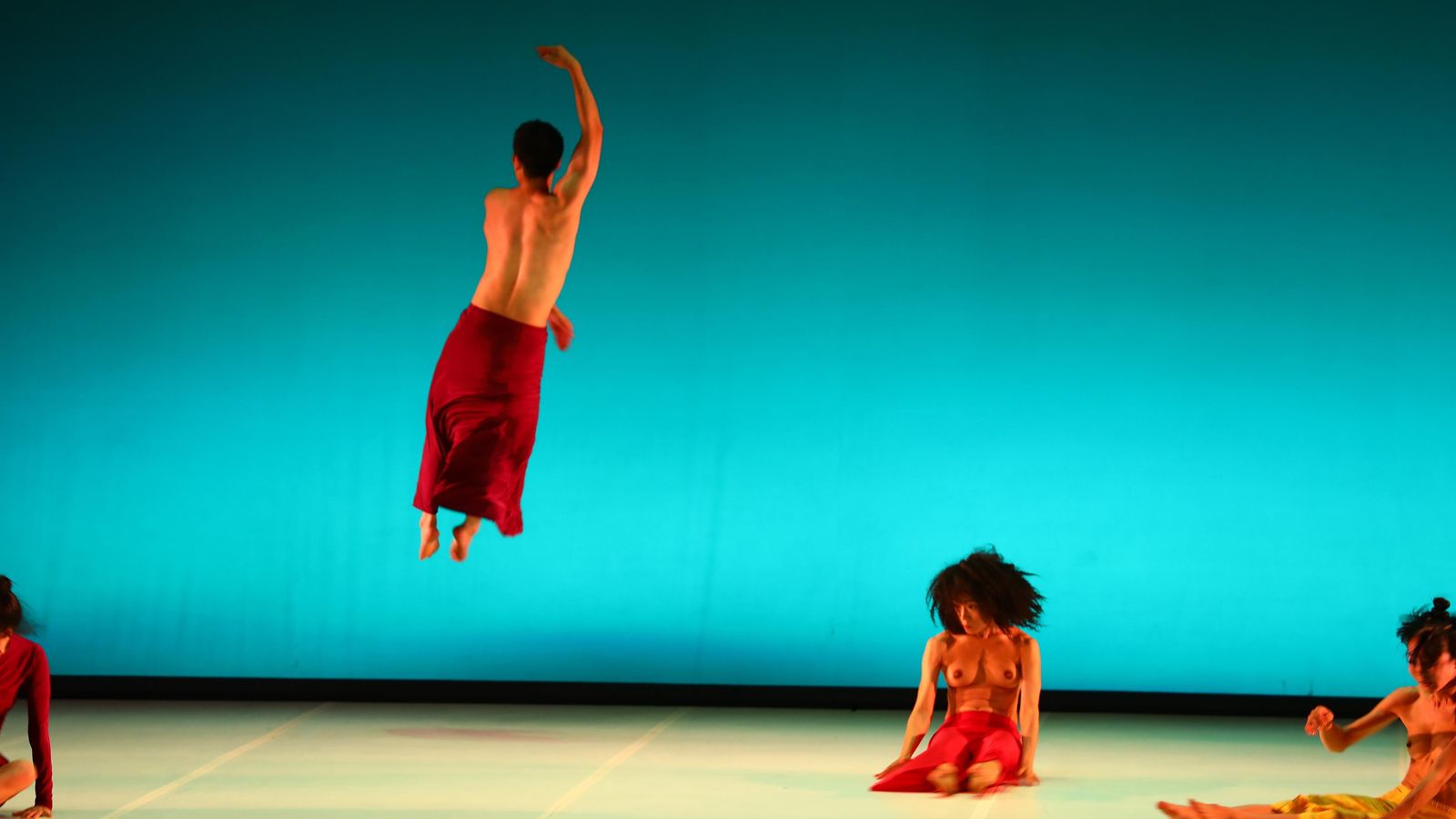 La compañía surcoreana Eun-Me-Ahn presentó con gran éxito su espectáculo en el Gran Teatro Falla.