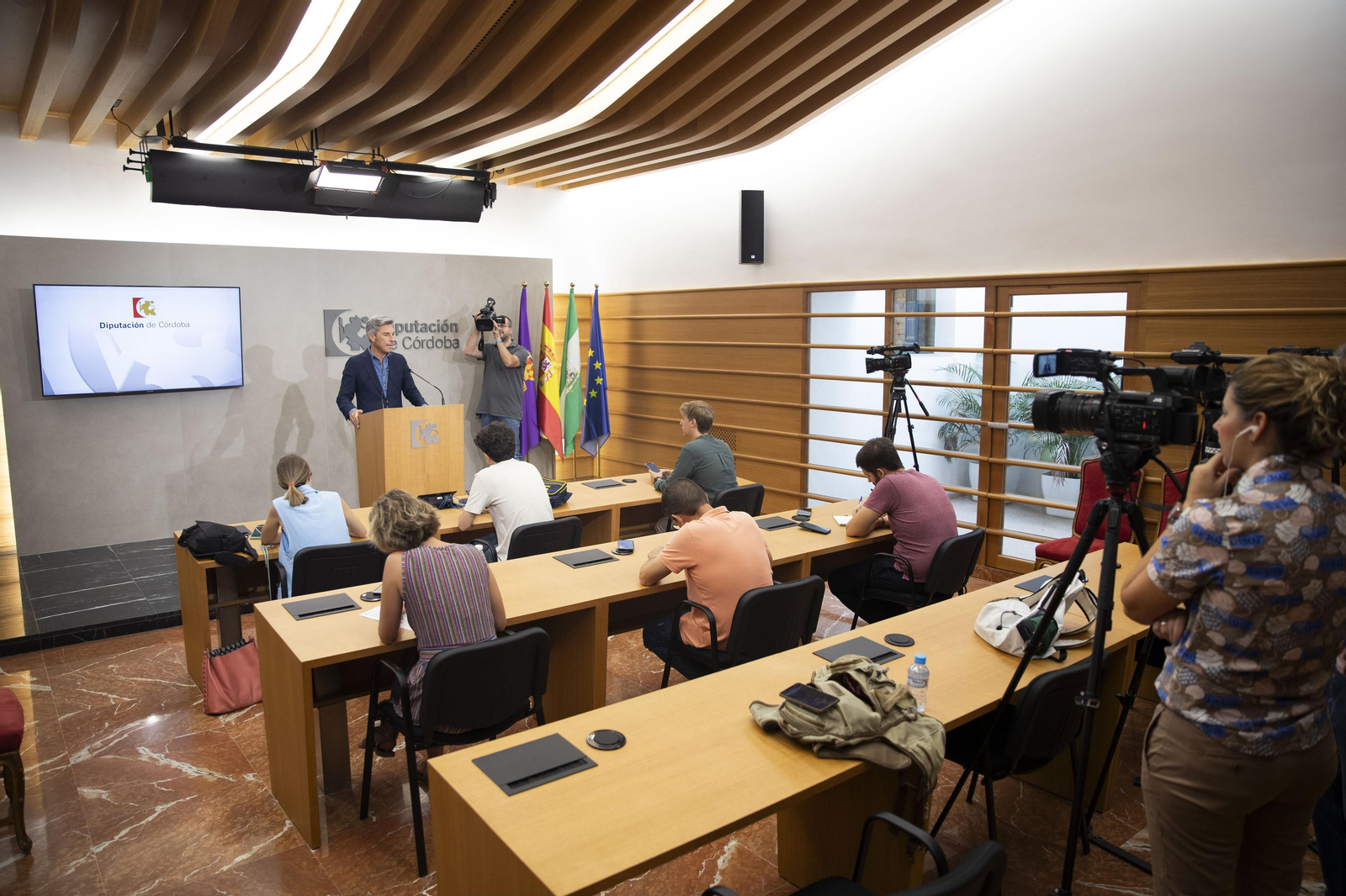 Andrés Lorite, durante la rueda de prensa. Andrés Lorite, durante la rueda de prensa.