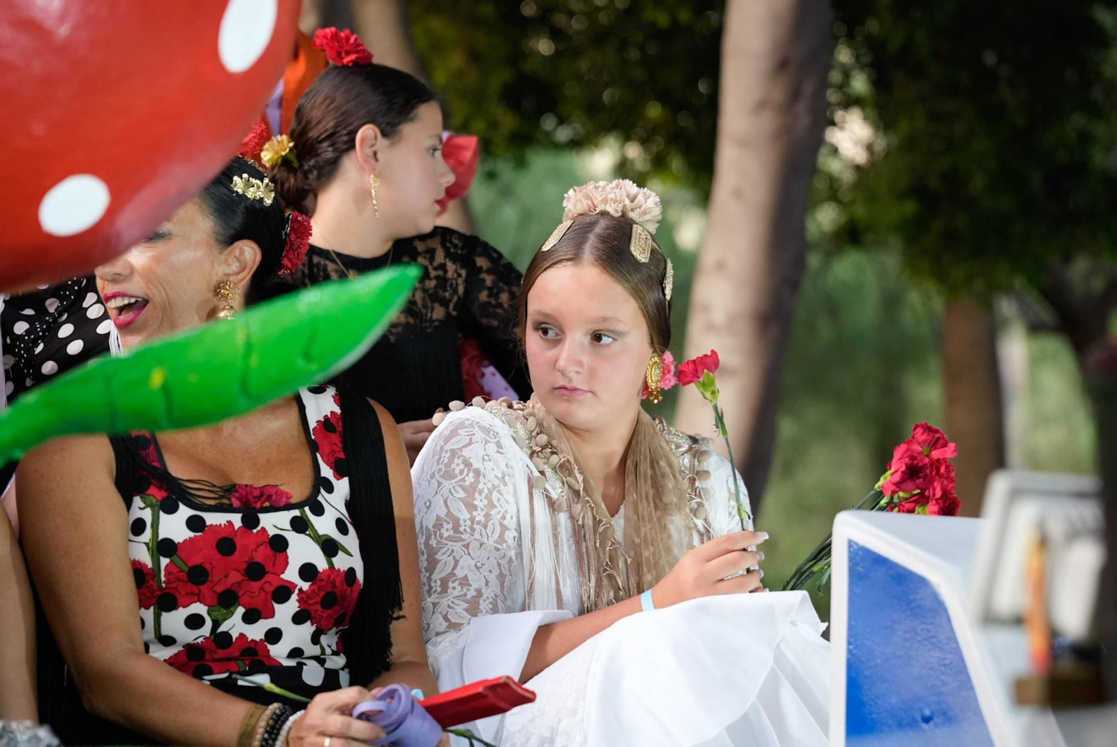 Así se ha vivido la Batalla de Flores en la Feria de Almería