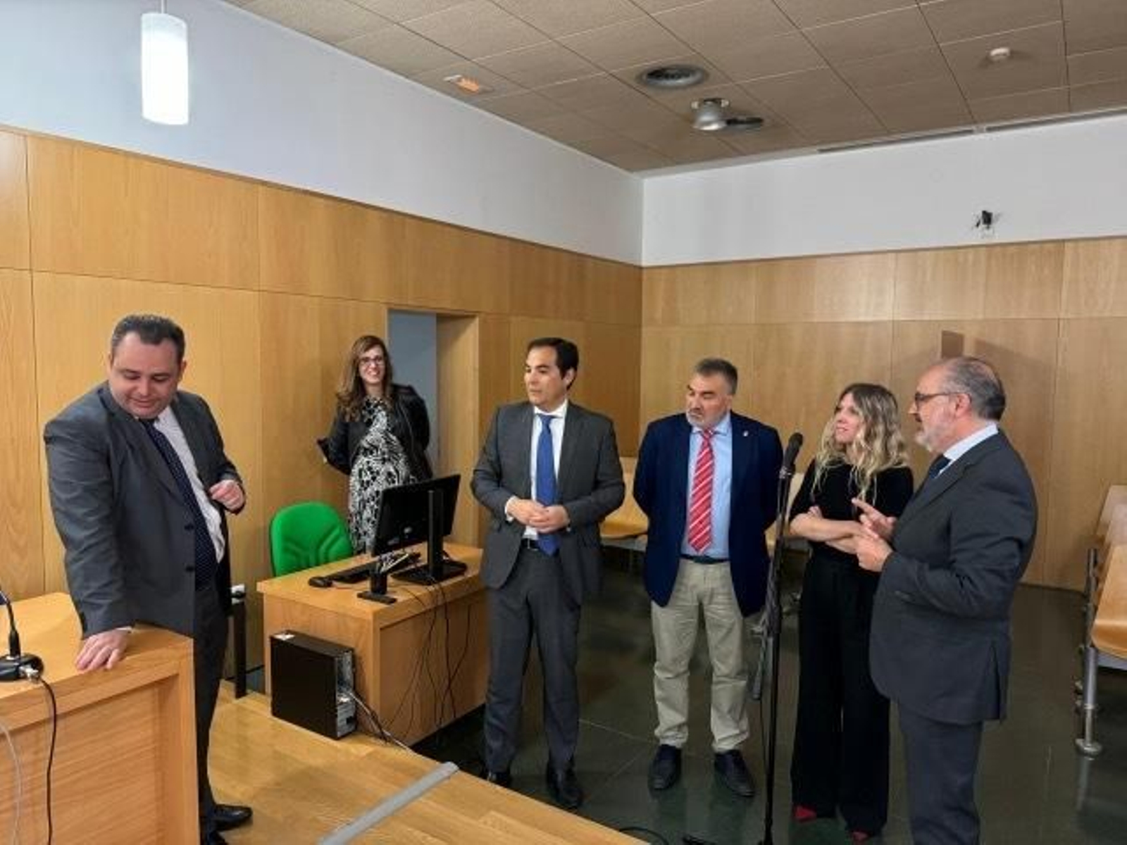 La Junta y el Ayuntamiento de Santa Fe coinciden en la necesidad de un quinto juzgado en este partido judicial