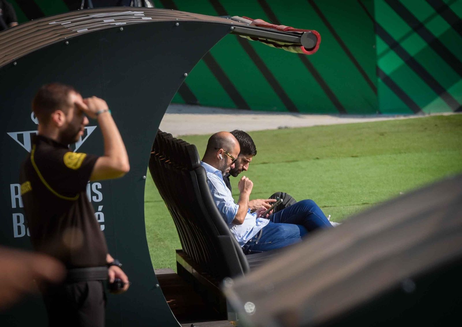 Imágenes del primer entrenamiento del Betis en el Estadio de la Cartuja