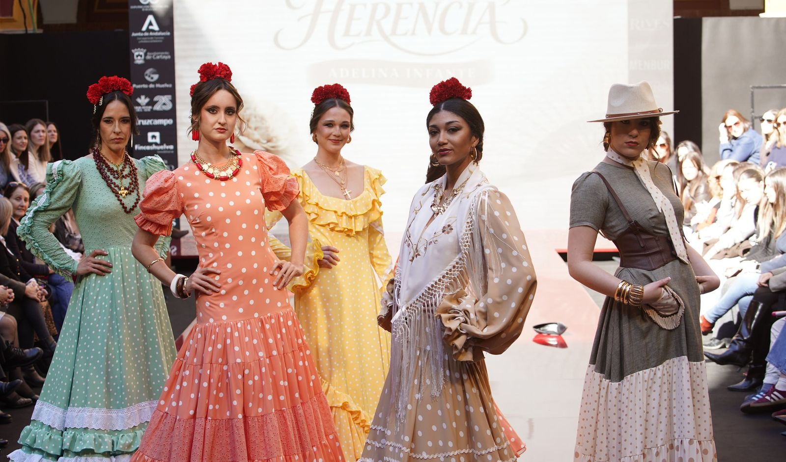 Huelva Flamenca 2026: Desfile de Adelina Infante