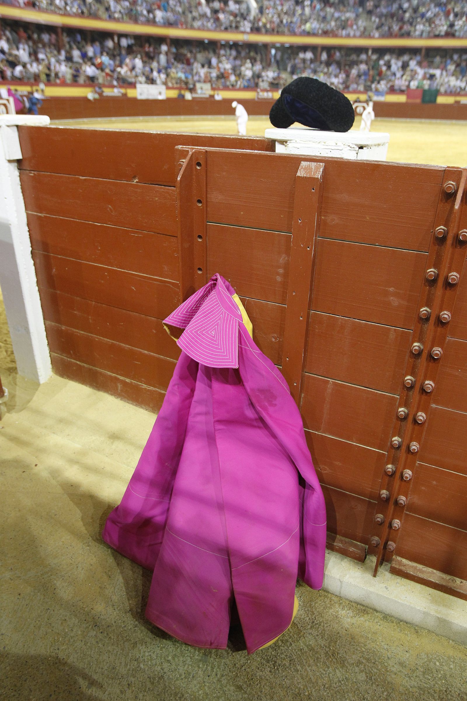 Fotogalería corrida de toros Roquetas de Mar. El Fandi, Castella, Cayetano.