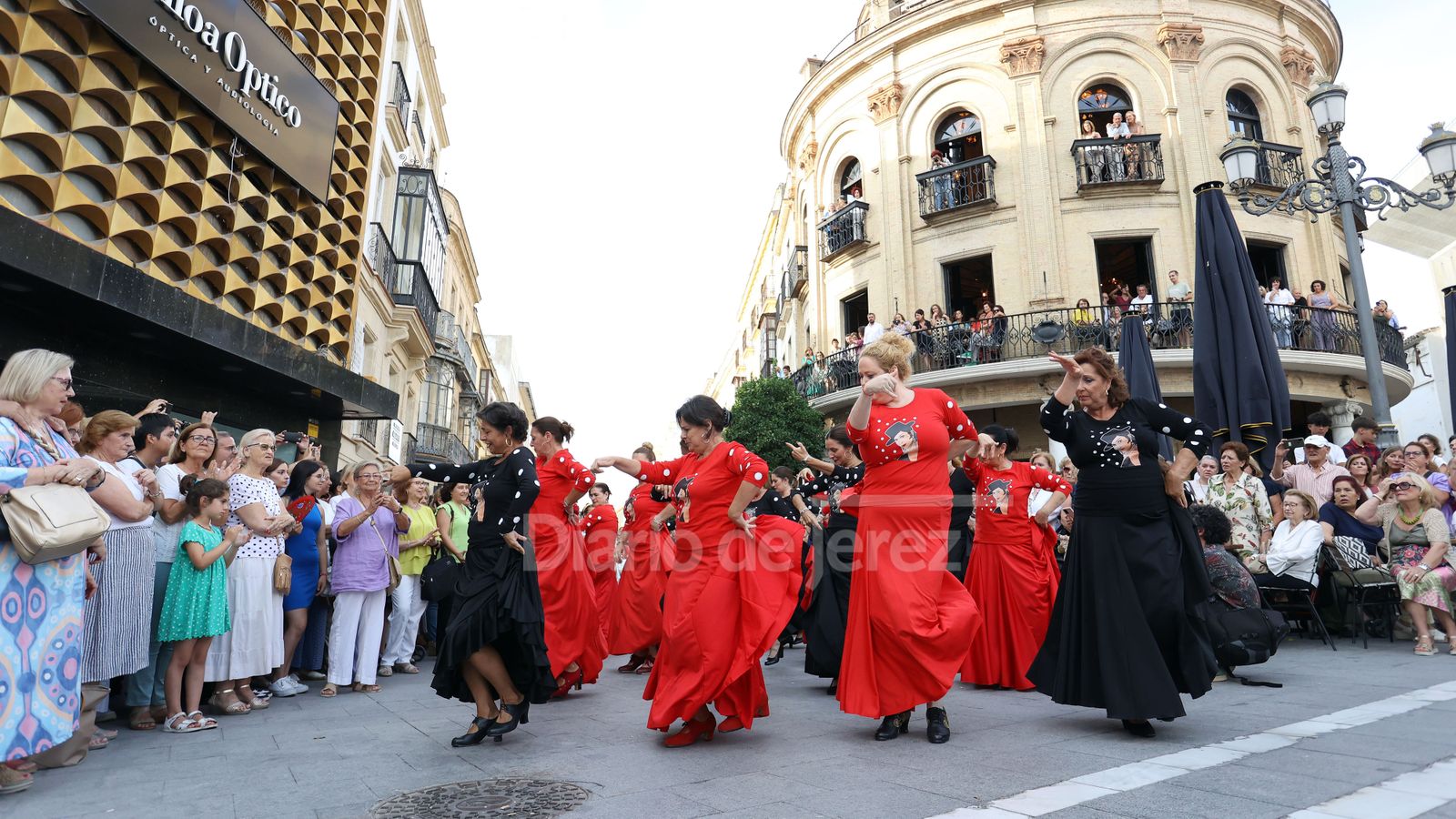 Flashmob de la academia de baile de Fani Muñoz en Jerez