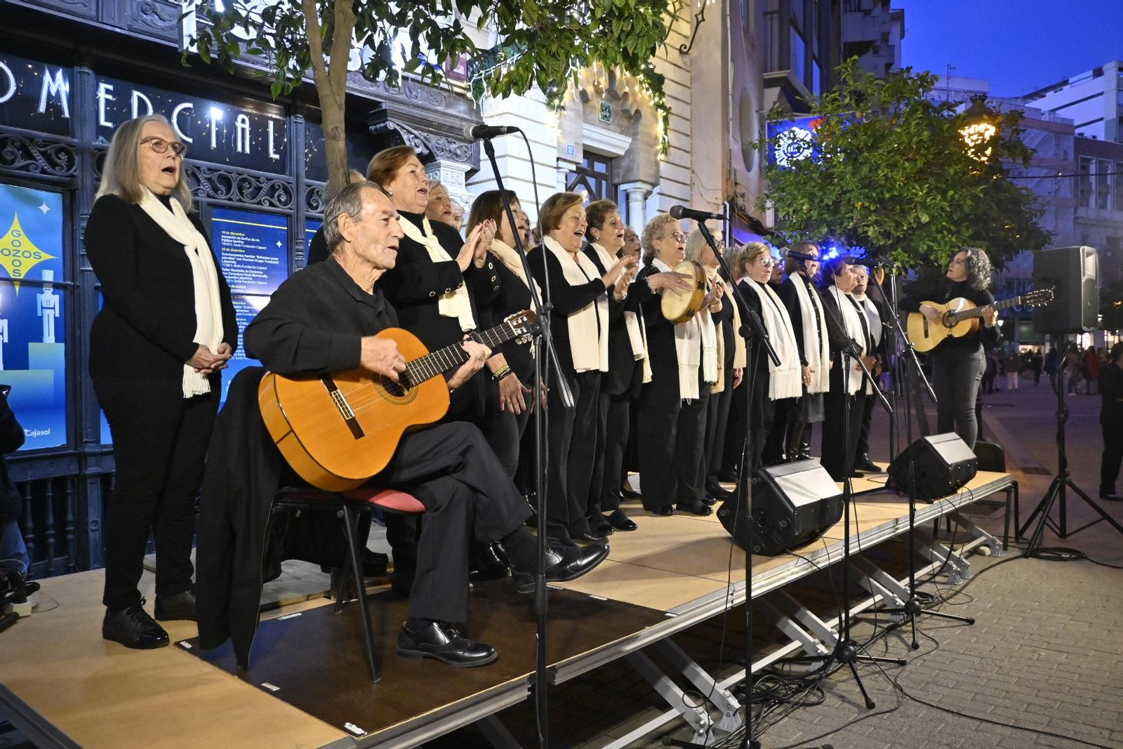 Imágenes del Encuentro de Villancicos de la Fundación Cajasol