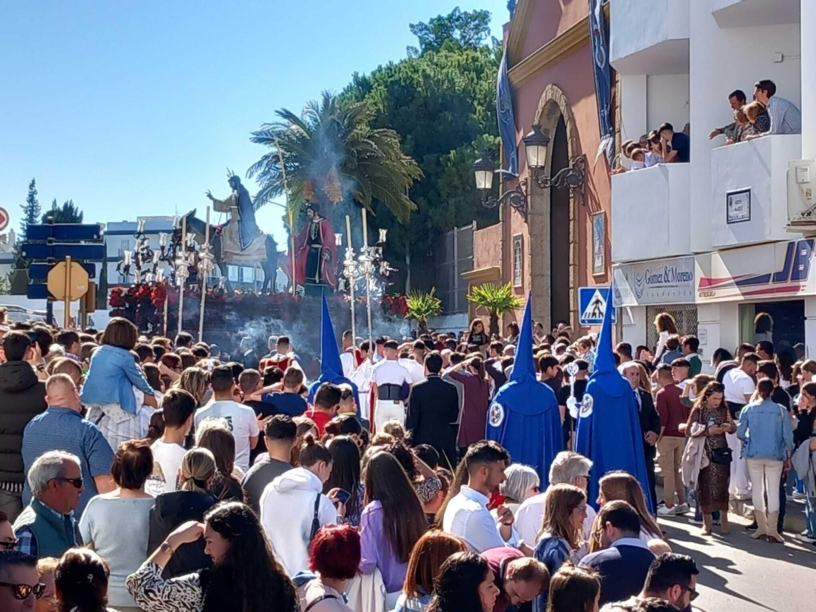 Las imágenes del Domingo de Ramos en Chiclana con La Borriquita y El Huerto