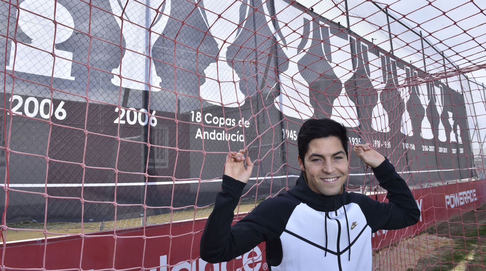 El centrocampista del Sevilla en la Ciudad Deportiva del conjunto hispalense durante la pasada temporada.