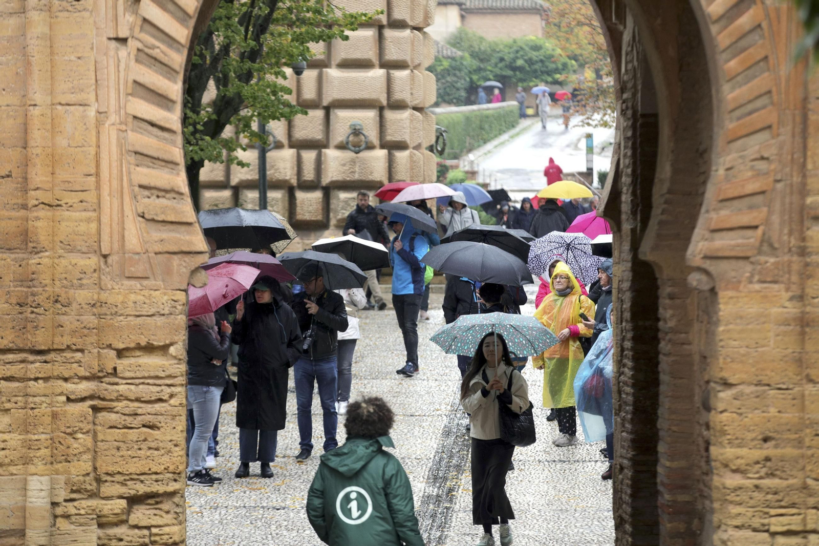 La Alhambra mantiene la actividad con protocolos activos para reforzar la seguridad La Alhambra mantiene la actividad con protocolos activos para reforzar la seguridad