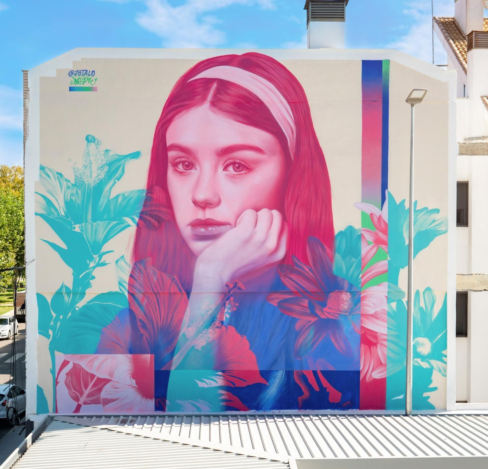 Mural 'Grow' de Jota López Mural 'Grow' de Jota López