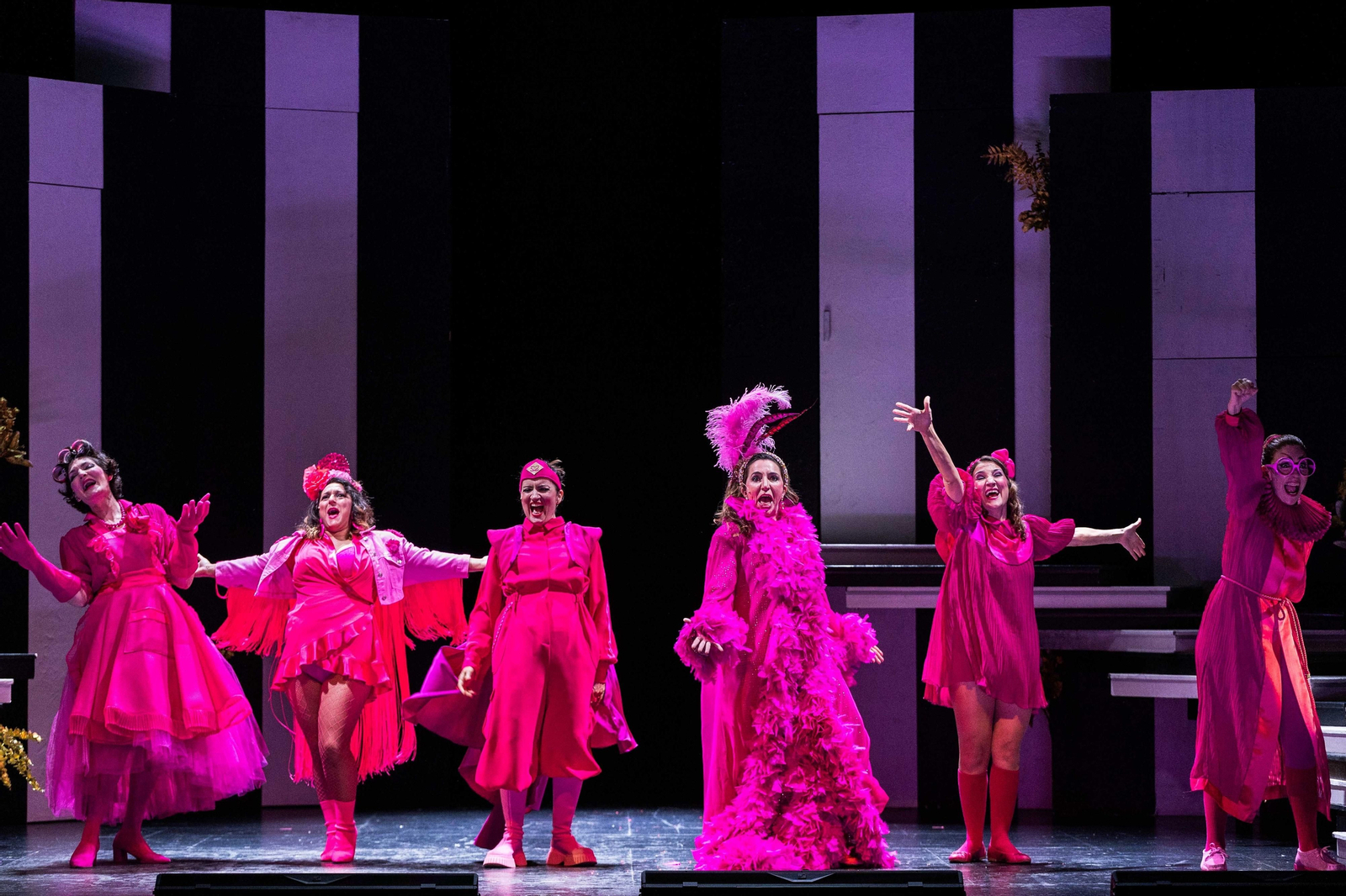 'Las asambleístas' llegan al Teatro de las Cortes de San Fernando 'Las asambleístas' llegan al Teatro de las Cortes de San Fernando