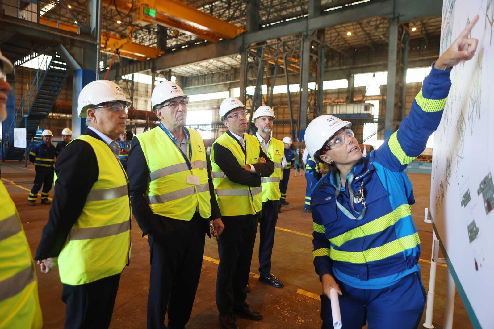 Un momento de la visita del CEO de Ocean Winds a la factoría de Navantia Puerto Real.