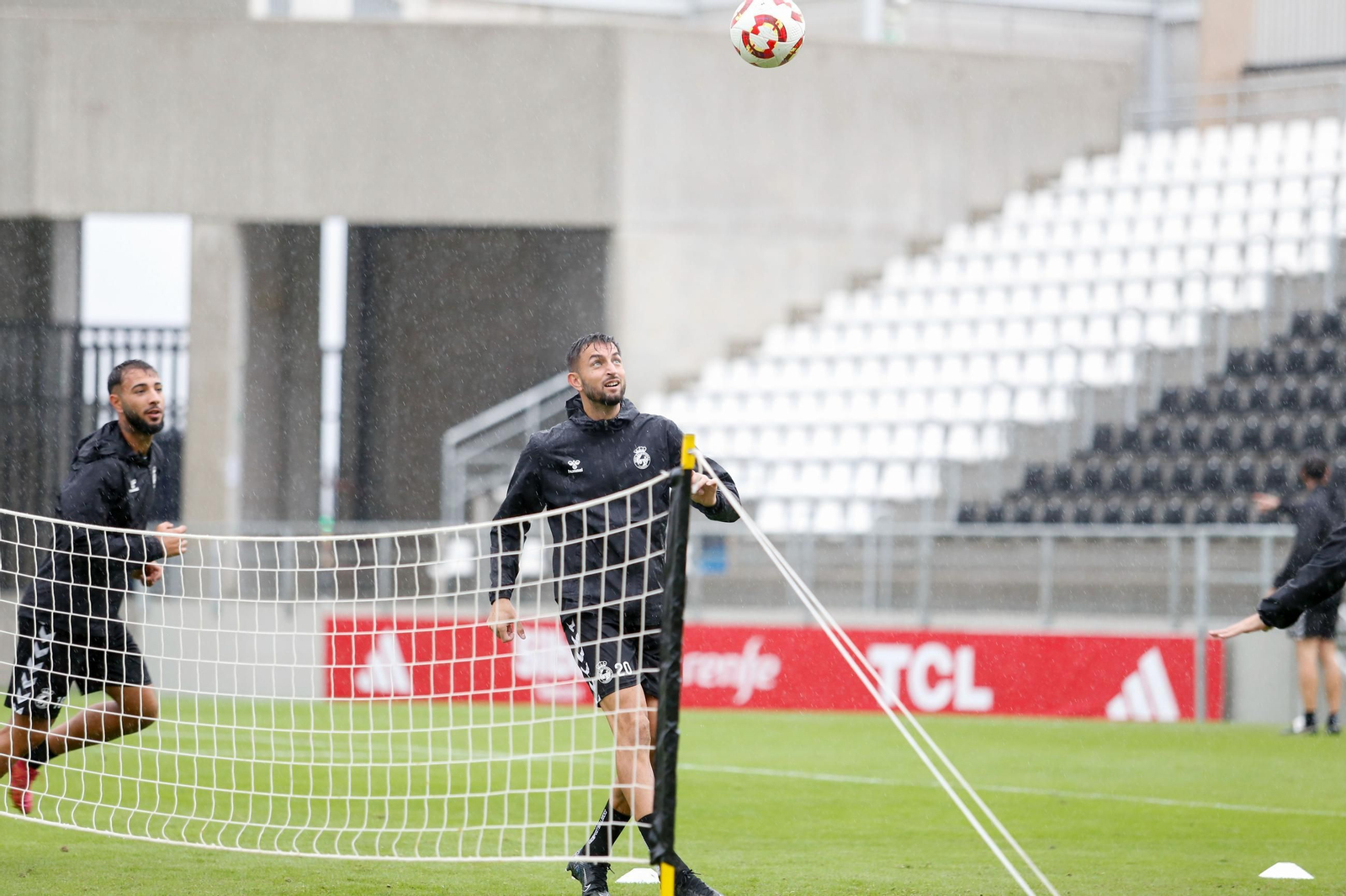 Las fotos del primer entrenamiento de Javi Moreno al frente de la Balona en La Línea