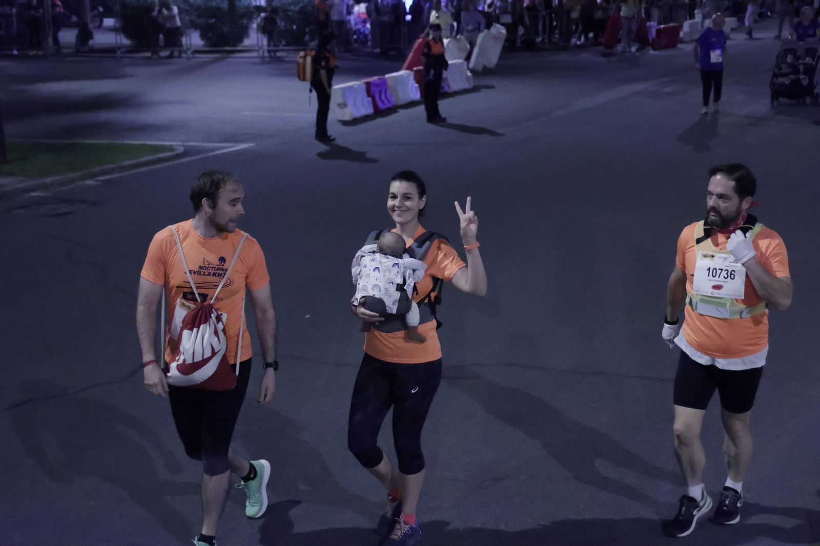 Búscate en la Carrera Nocturna de Sevilla (8)