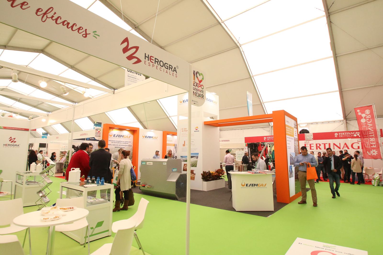 En la zona ampliada del certamen se promocionó Infoagro con un estand.