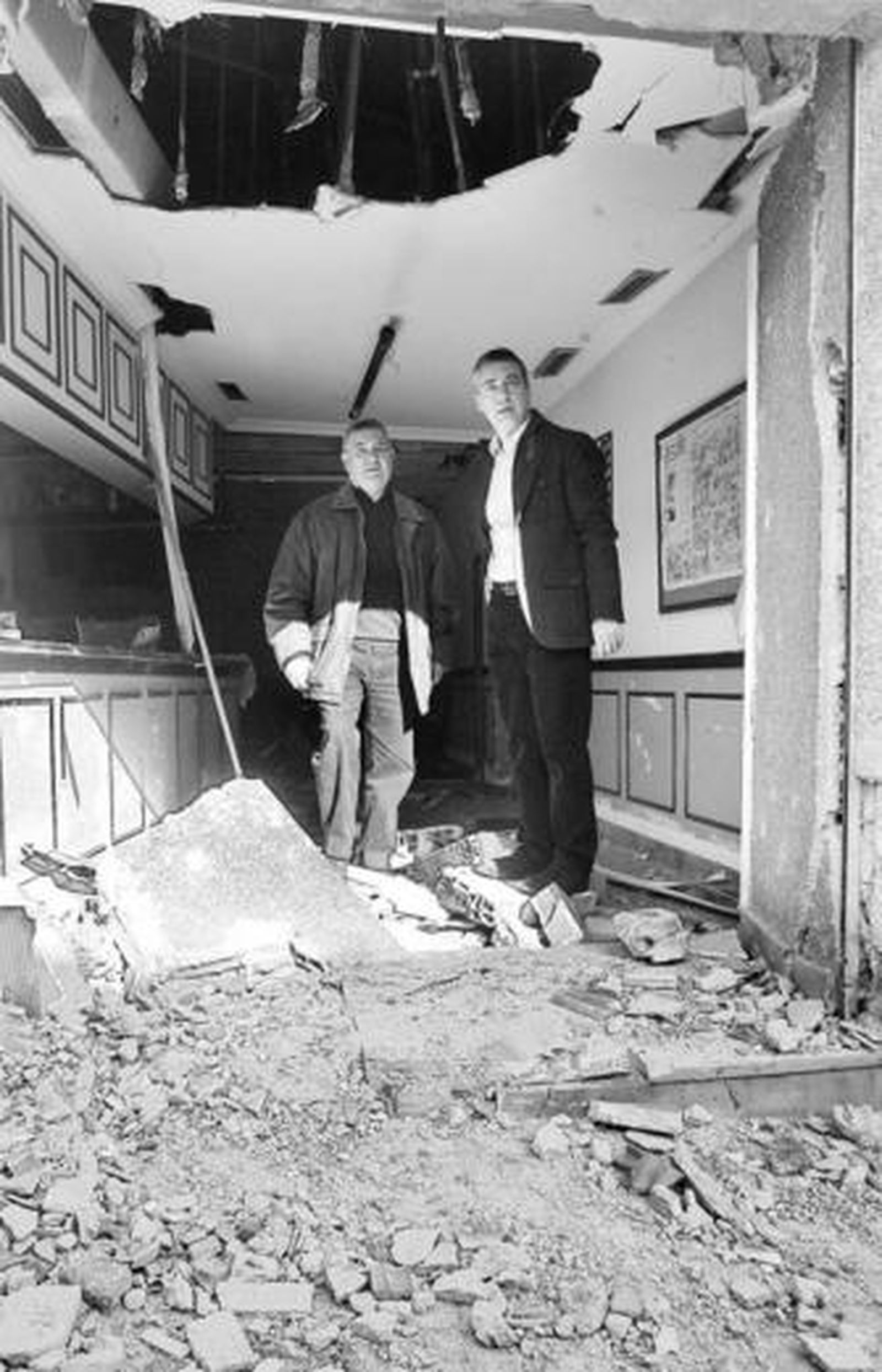 El secretario general del PSE en Guipúzcoa, Miguel Buen (i), junto al presidente del PNV, Iñigo Urkullu.