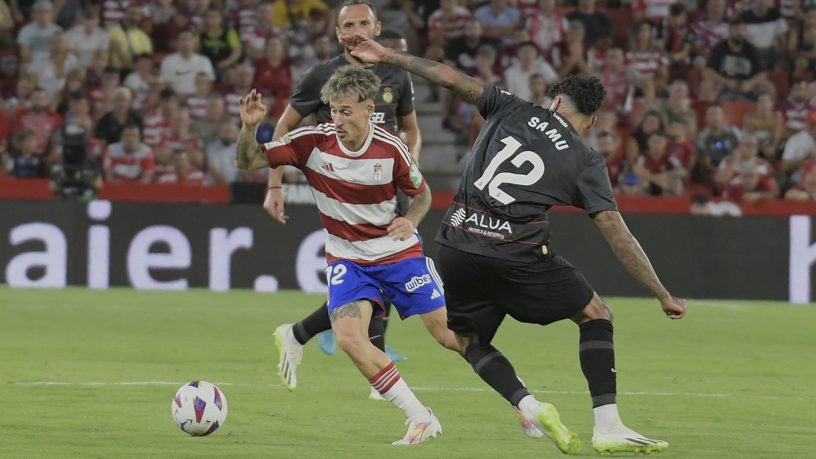 Ricard volverá a ocupar el lateral diestro ante la Real Sociedad.