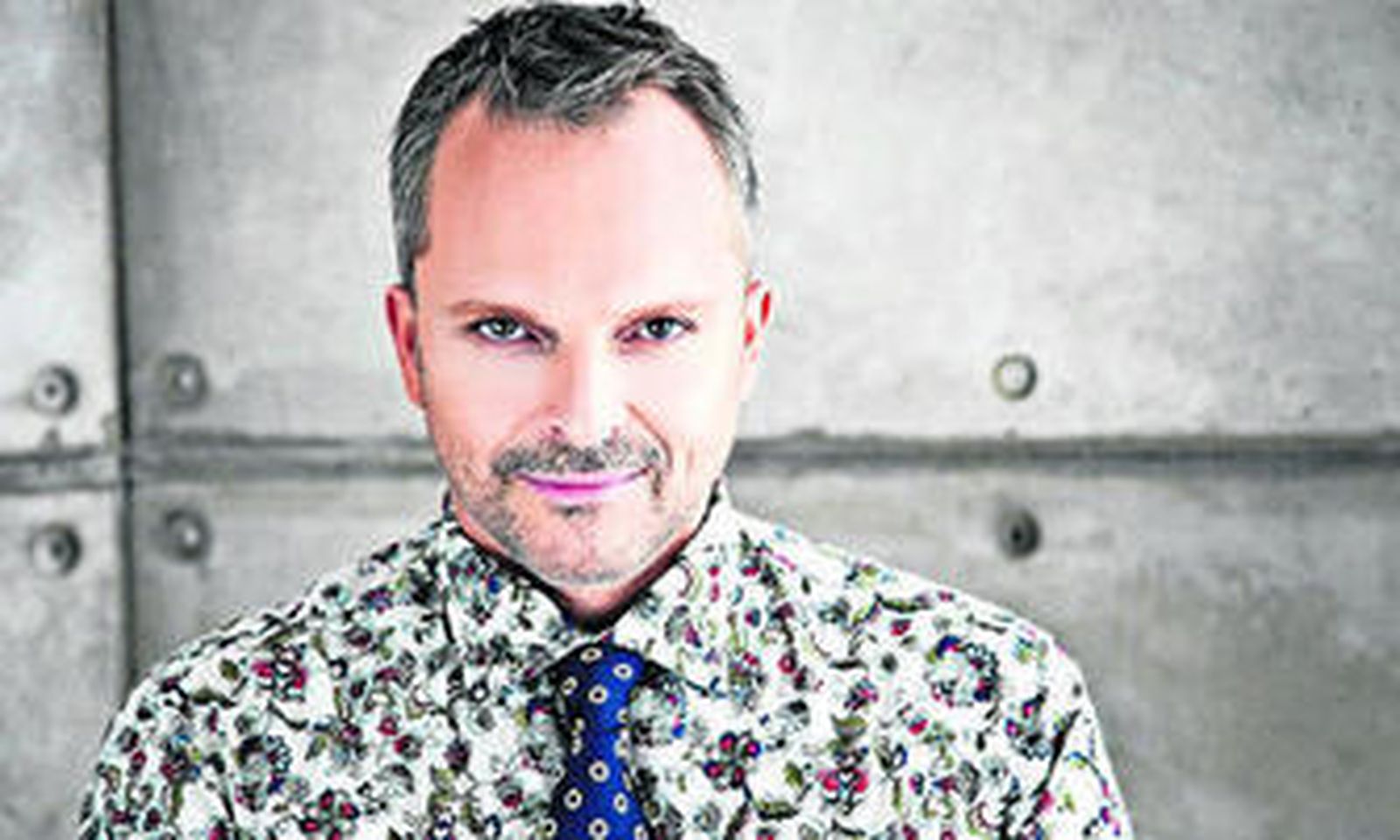 Miguel Bosé en una de las imágenes promocionales de la gira 'Papitwo'.