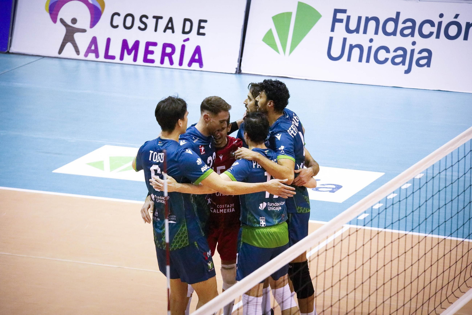 Unicaja Costa de Almería-Arenal Emeve de la Superliga, en imágenes