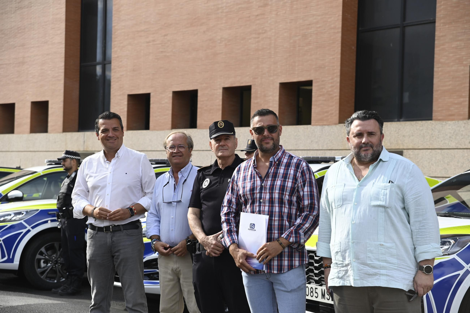 Los nuevos coches de la Policía Local de Córdoba, en imágenes