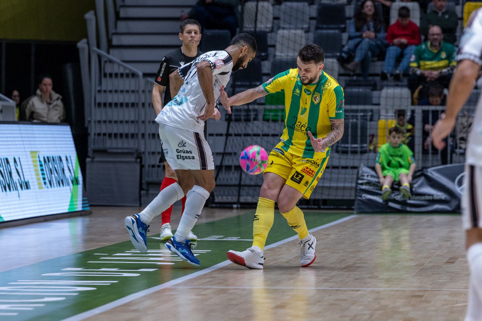 Las mejores imágenes de las tablas entre Jaén Paraíso Interior FS y Noia Portus Apostoli