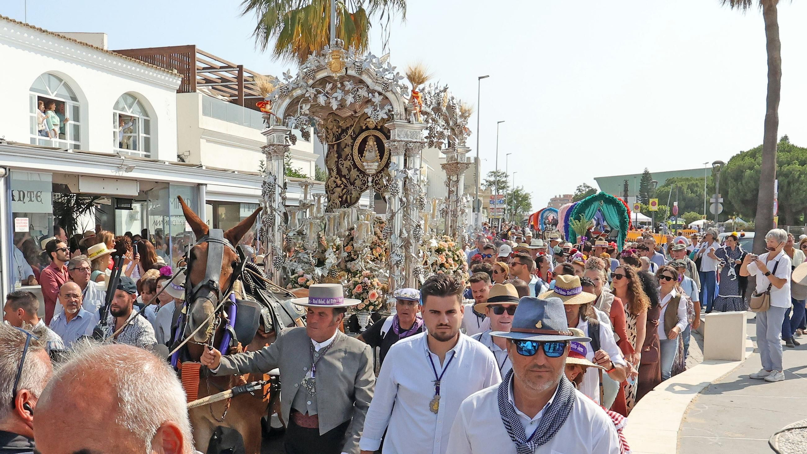 La Hdad del Rocío de Jerez de Bajo Guía a Doñana