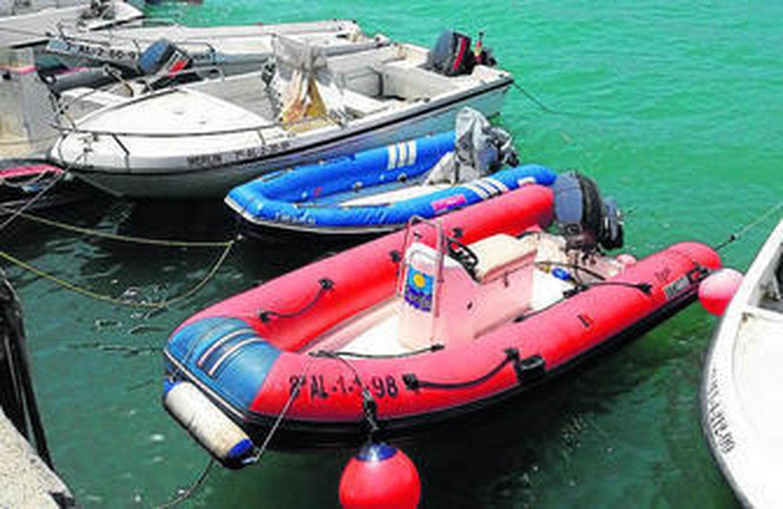 Imagen de la embarcación saboteada.