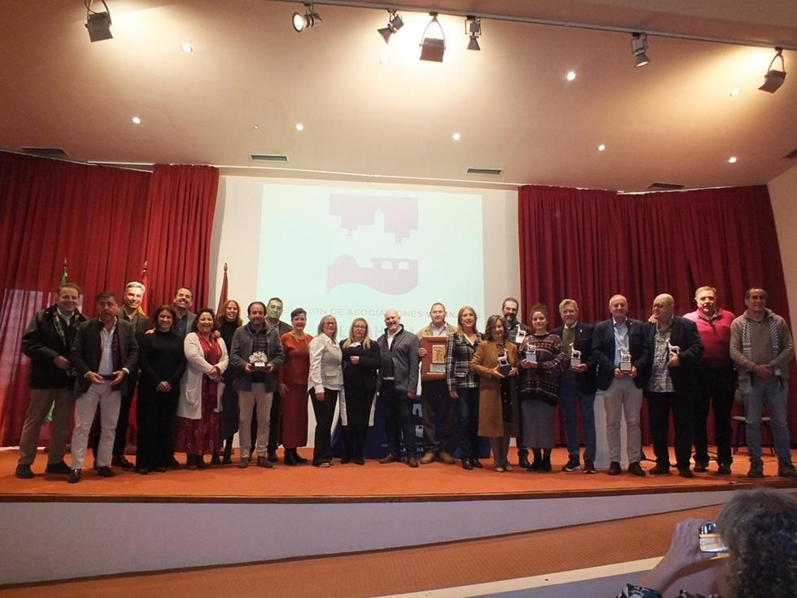 Foto de familia de la entrega de los Cervatillos de Plata