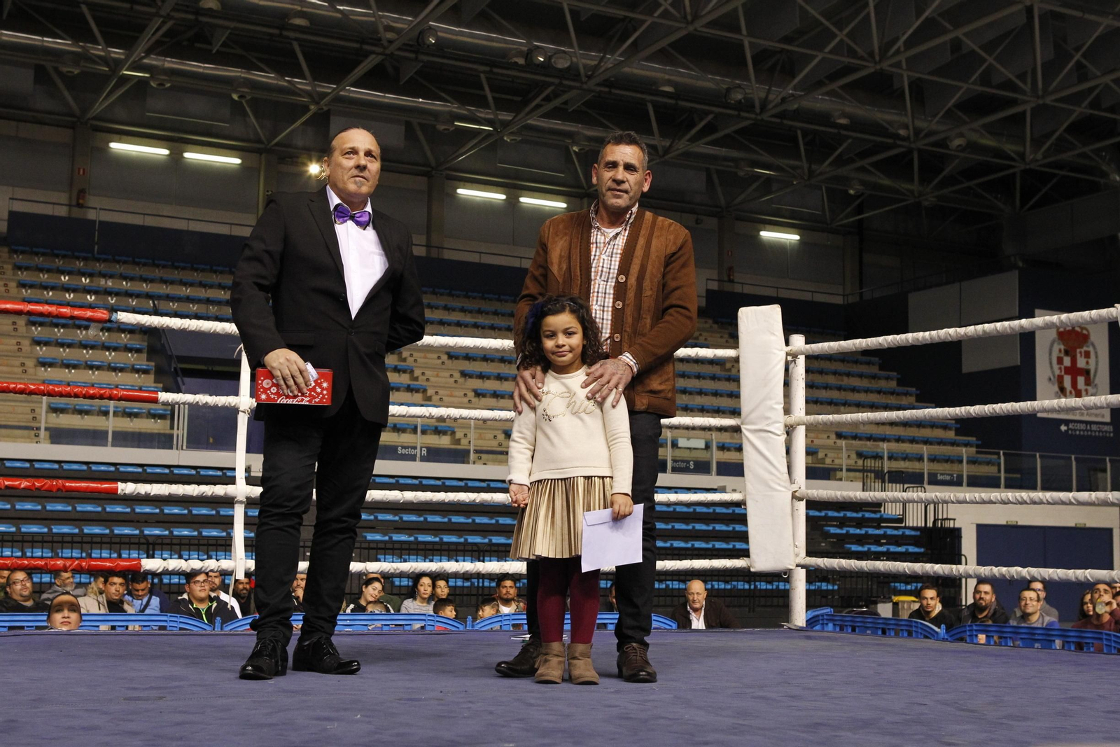 Fotogalería de la velada solidaria de boxeo