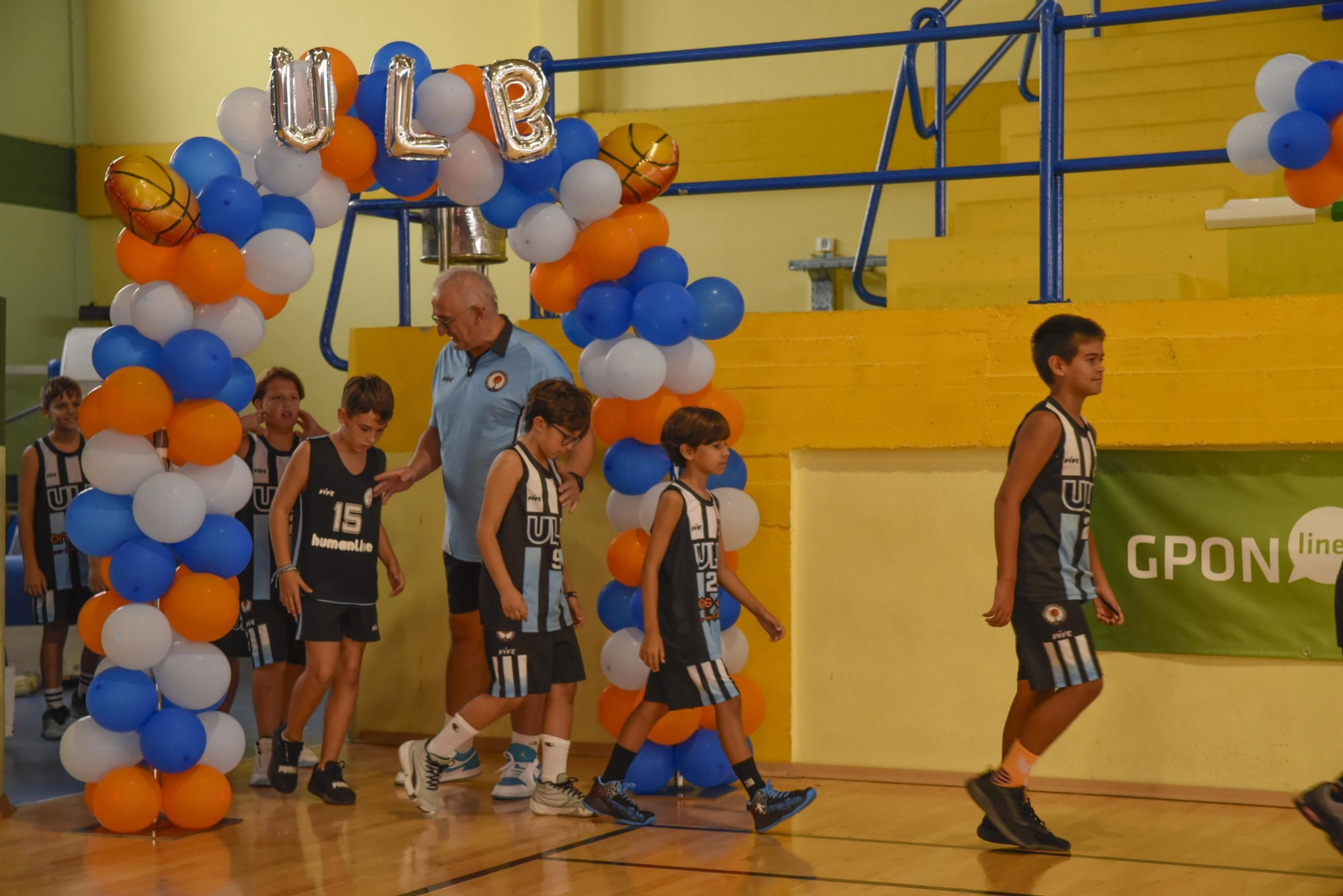 Búscate en la presentación de los equipos de la Unión Linense Baloncesto