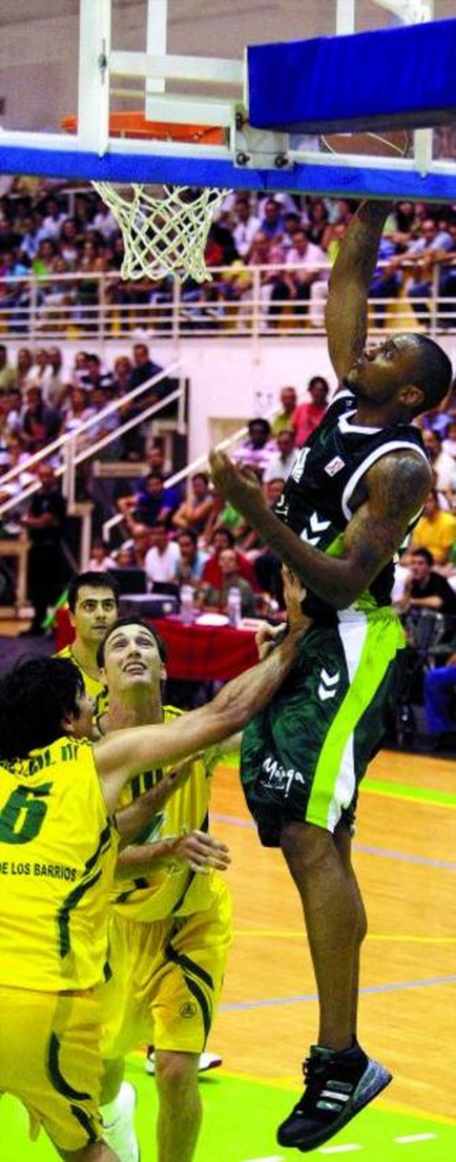 Haislip machaca con autoridad.